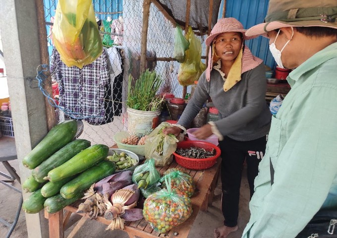 【カンボジア】モデルファームでアグロエコロジー的農業の実践