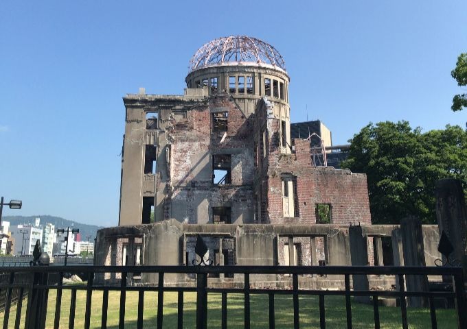 「平和」とつながる場所　啓発事業部 職員 島