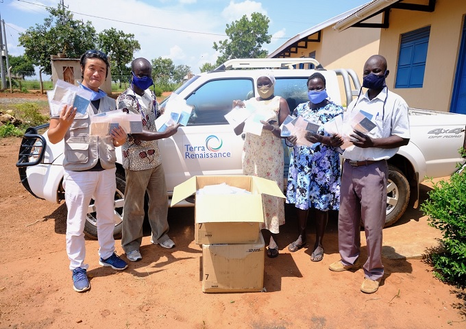 NADELL（ナデル）さまからご支援いただいたマスクを南スーダン難民居住区の方々へお届けしました！【緊急支援プロジェクト】