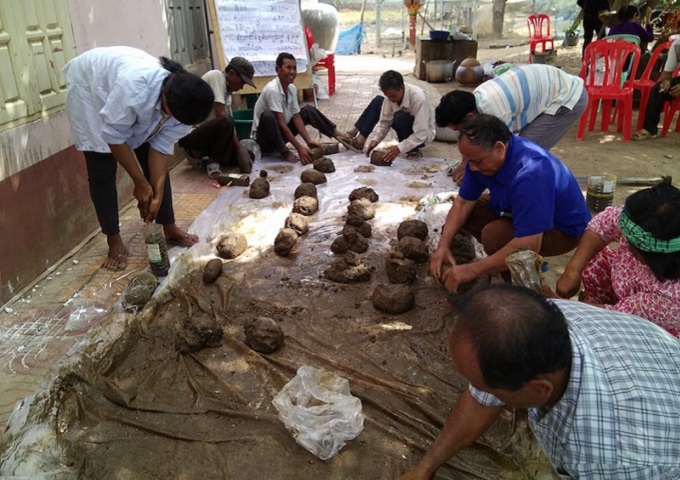 【カンボジア】現地の薬草を使った農業技術訓練